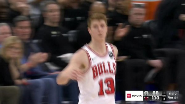 太阳城娱乐下载 怀特24分武切维奇17+11 公牛主场轻取篮网